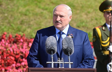 Выступление Президента Беларуси А.Г.Лукашенко на церемонии возложения венка и цветов в мемориальном комплексе 