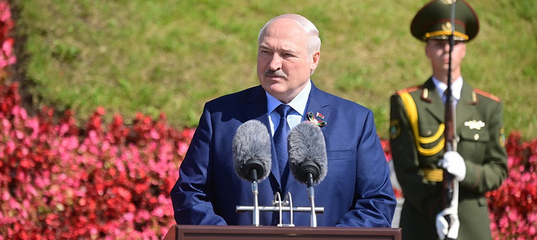 Выступление Президента Беларуси А.Г.Лукашенко на церемонии возложения венка и цветов в мемориальном комплексе 